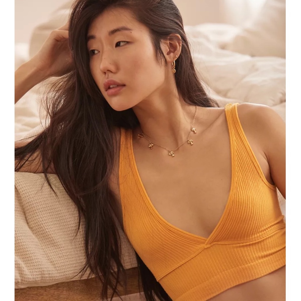 Out from Under Drew Seamless Plunging Bra Top